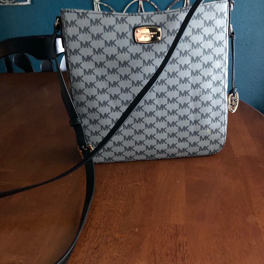 Michael Kors crossbody